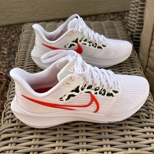 Nike Air Zoom Pegasus, 7.5, NWOT